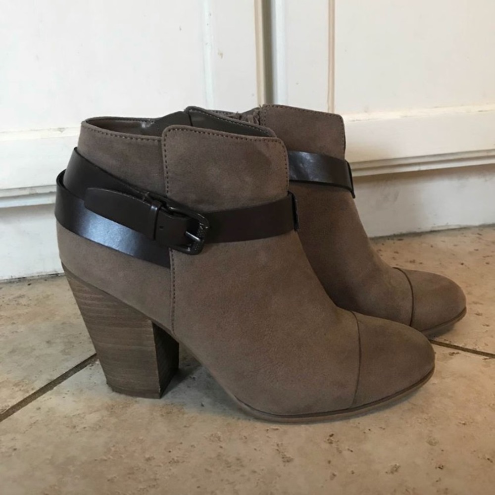 Women’s suede booties/ankle boots